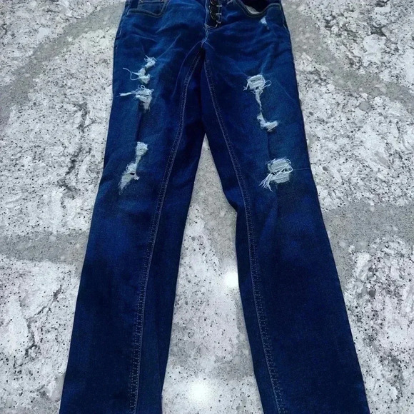 Jeans - Picture 4 of 5